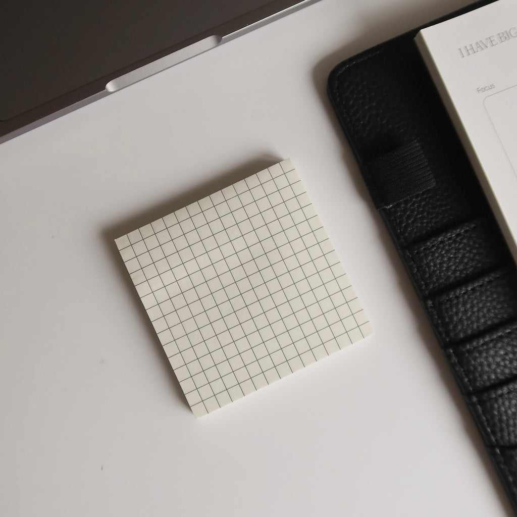 Notes adhésives à carreaux